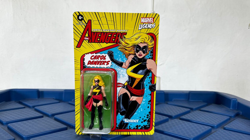 Marvel Carol Danvers Serie Retro 3.75 Incluye Case (Usado)
