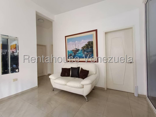 Casa En Venta Urb Lourdes Maracay 25-13114 Apd