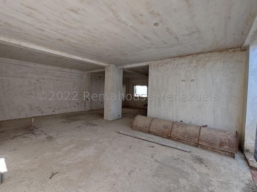 Imagen 15 de 30 de Townhouse En Venta Con Financiamiento, Barrio Sucre. Las Delicias Maracay 23-7799 Hc