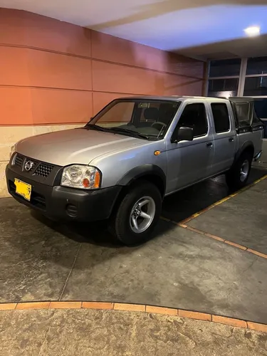 Nissan Frontier 2.4 Std D22 4x2