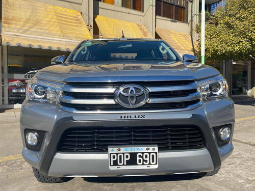 Toyota Hilux 2.8 Cd Srx 177cv 4x4 At 2016 2234003316