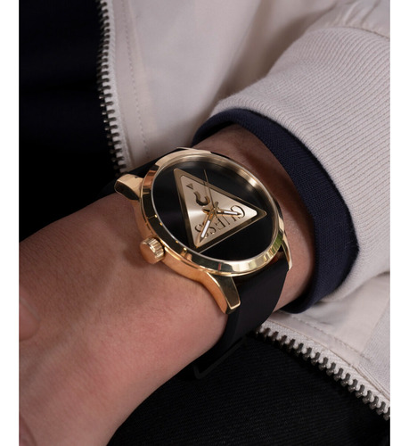 Reloj Guess Badge Hombre Triangulo
