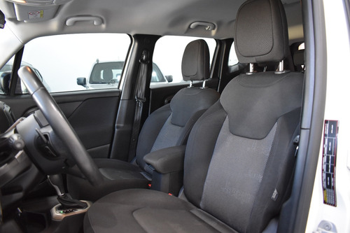 Imagen 8 de 15 de Jeep Renegade 1.8 Sport Plus Aut - Car Cash