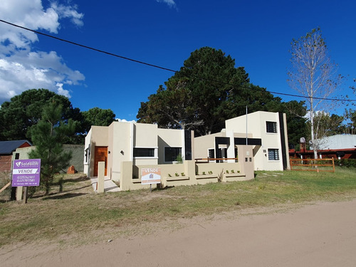 Casa A Estrenar 3 Ambientes Con Parrilla Y Entrada Para Vehículo - Financiada