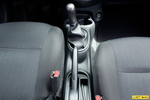 Nissan March 1.6 Active