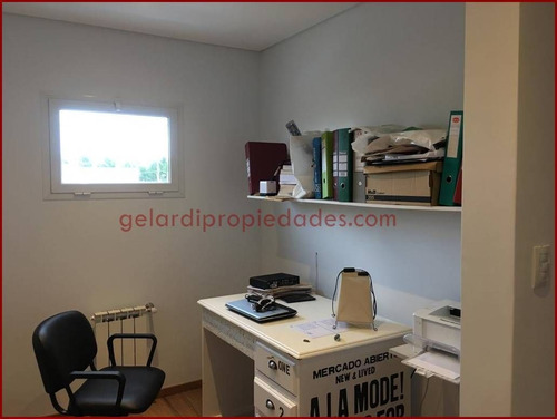 Imagen 14 de 18 de Casa En Venta Tres 3 Dormitorios Solares Norte Bahia Blanca