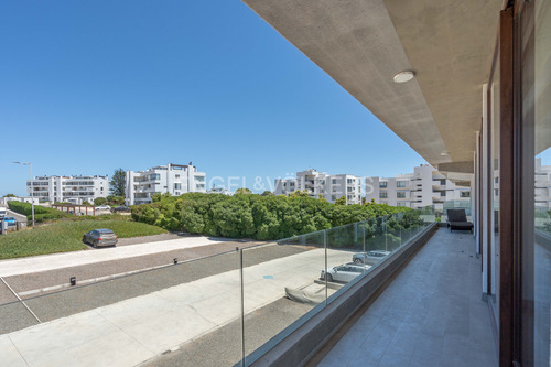 Precioso Departamento Casi Nuevo Con Vista Despejada