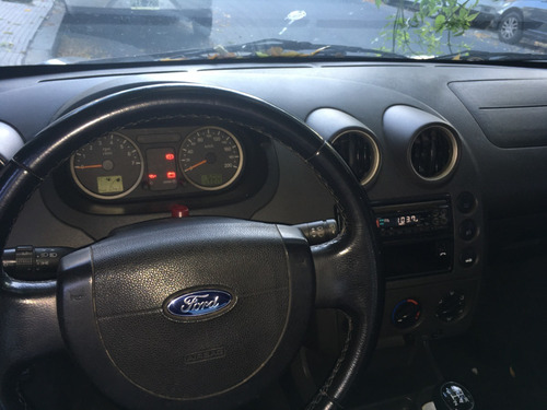 Ford Fiesta Max