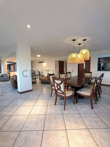 Conjunto Residencial Las Canoas Amplio Y Cómodo Apartamento De 5 Habitaciones
