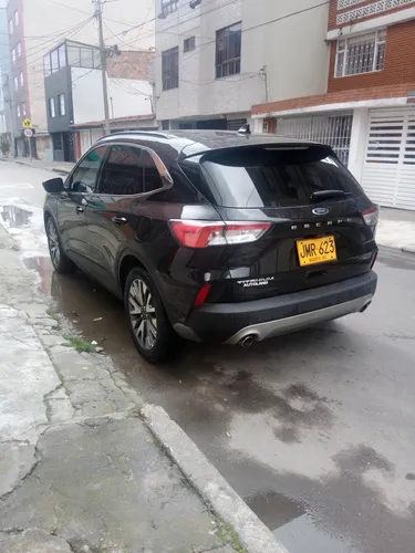 Ford Escape TitaniumHev2.5At2020
