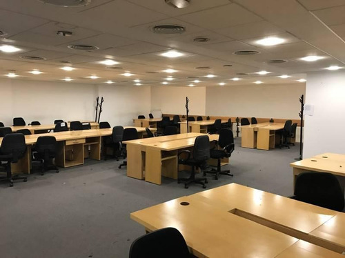 Imagen 2 de 30 de Edificio De Retail Y Oficinas Con 700 Puestos De Trabajo Oportunidad Única!