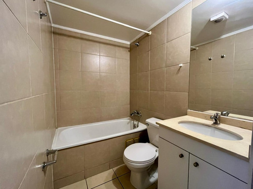 Departamento 2d+2b, Excelente Ubicación Y Conectividad