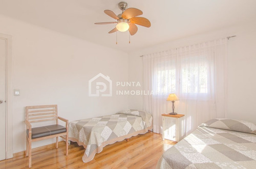 Imagen 24 de 30 de Casa De 4 Dormitorios + Piscina En La Peninsula, Punta Del Este - Punta Del Este Mansa