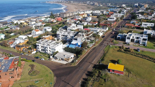 Imagen 17 de 18 de Local - Manantiales
