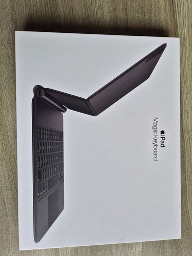 iPad Pro 11 Wifi 128gb M2 (4ta. Generación) + Magic Keyboard (Usado)