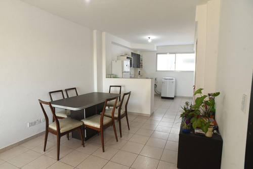 Monoambiente Con Balcón En Villa Urquiza
