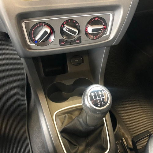 Imagem 9 de 15 de Volkswagen Fox 1.0 Mi Trendline 8v