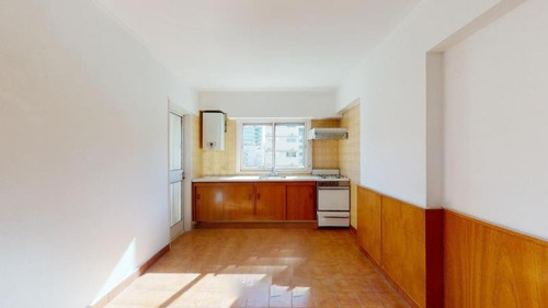 Departamento Venta 2 Dormitorios, 2 Baños Y Cochera Cubierta-93 Mts 2 Al Frente- La Plata