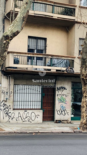 Imagen 2 de 8 de Venta Locales Comerciales Cordón, Av. Uruguay Y Tristan Narvaja, Excelente Ubicación!!!!