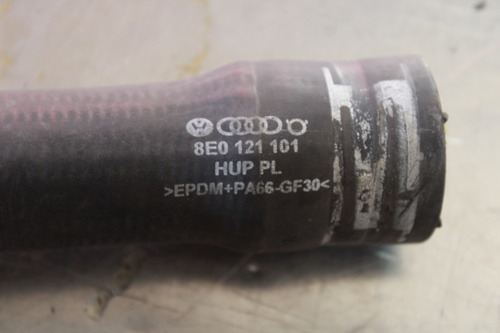 Toma Agua Audi A4 2004 1.8 Turbo Sline 8e0121101 K3366 (Usado)