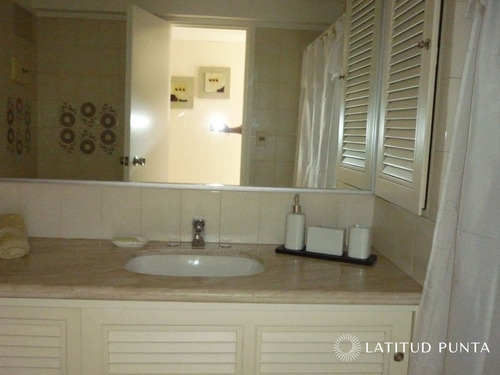 Apartamento Frente Al Mar- Ref: 934