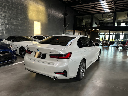 BMW Serie 3 3.0 330i Sedan Sport Line 252cv