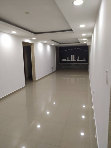 Imagen 5 de 15 de 1 Colinas De La Tahona Olga Prada 04168163102
