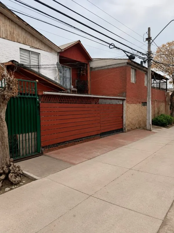 Imagen 1 de 11 de Casa En Venta | 5d + 3b + Estacionamiento | San Bernardo