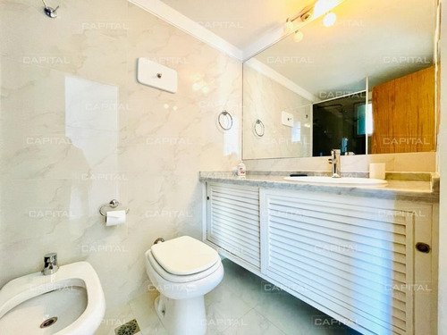 Apartamento De 2 Dormitorios En Venta - Península Punta Del Este-ref:31050