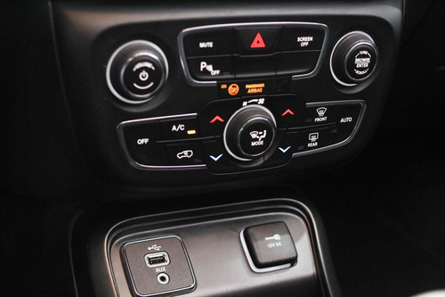Imagem 14 de 17 de Jeep Compass 2.0 16v Longitude