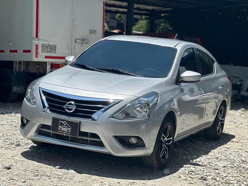 Nissan Versa 1.6 Advance