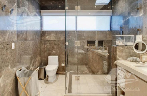 Casa En Venta Puerto Cancun ,q. Roo