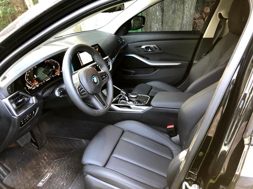 BMW Serie 3 3.0 330i Sedan Sport Line 252cv
