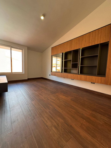 Townhouse De Lujo En Terrazas De Camoruco