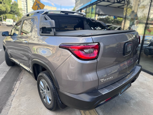 Fiat Toro Freedom 1.8 AT6 4x2 (Flex)