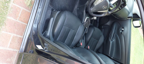 Imagen 16 de 18 de Nissan Versa Exclusive 1,6 At - Modelo 2019