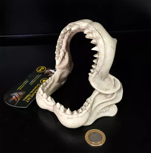 Soma Enfeite De Resina Esqueleto Mandíbula De Tubarão Pq