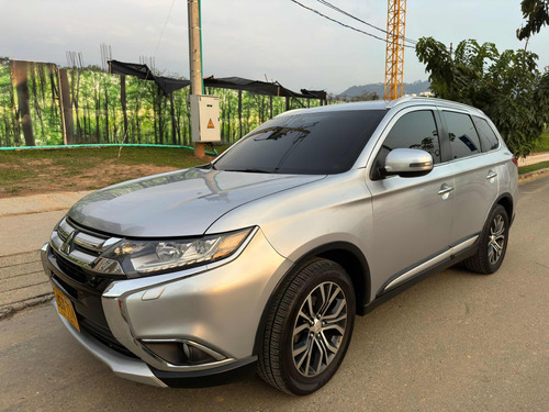 Mitsubishi Outlander 3.0 Kaiteki