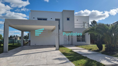 Casa En Malibu Canning Recien Refaccionada A Nuevo Apta Crédito Oportunidad