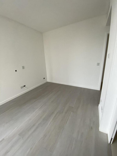 Alquiler Sls Puerto Madero 4 Ambientes 189 Mts2 Cochera Balcon Terraza Vista Al Dique