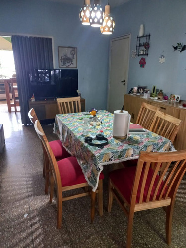 Casa Ideal 2 Familias Con Garage Y Fondo Libre - Valentín Alsina, Lanús