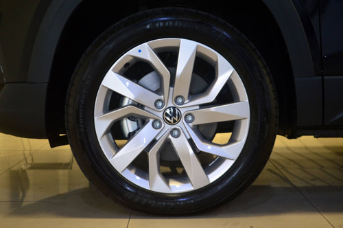 Imagem 8 de 15 de Volkswagen Taos 1.4 250 Tsi Total Flex Confortline