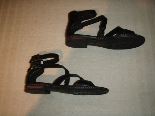 Sandalia Timberland De Cuero N º 35,5 Bajas .negras