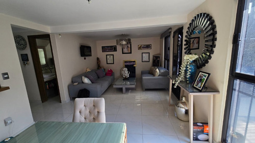 Casa En Venta En Tlalnepantla De Baz - 3 Recámaras, 2 Baños, Jardín Y Garage - ¡oportunidad Única A $ 4,400.000!