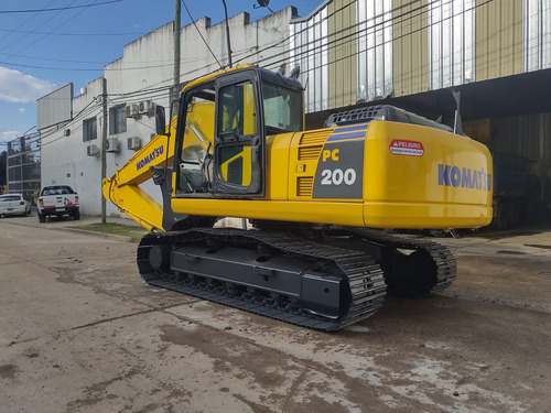 Excavadora Komatsu Pc 200 - 8