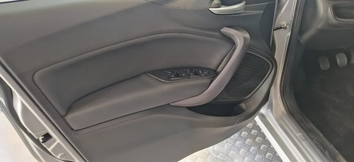 Fiat Cronos Automatico At6 1.8 130cv Precision Premuim My21