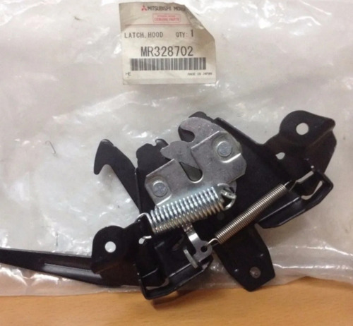 Imagen 1 de 2 de Cerradura De Capot Mitsubishi Lancer Signo Original