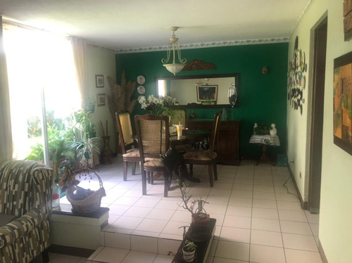 Imagen 1 de 8 de Casa En Venta En Zona 11