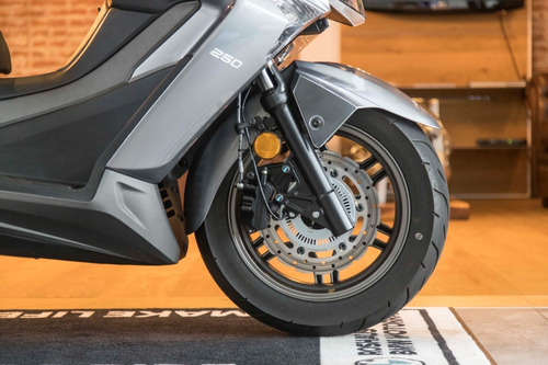 Kymko Xtown 250 Roshaus Motorrad Igual A 0km