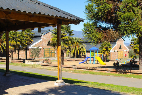 Cómoda Parcela En Condominio Valle De Los Olivos, Pelequén